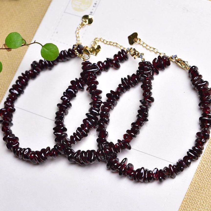 Natural Garnet Bracelet Irregular Gravel Bracelet With Extension Chain